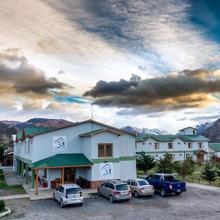 Hostel Pioneros Del Valle El Chaltén Eksteriør billede