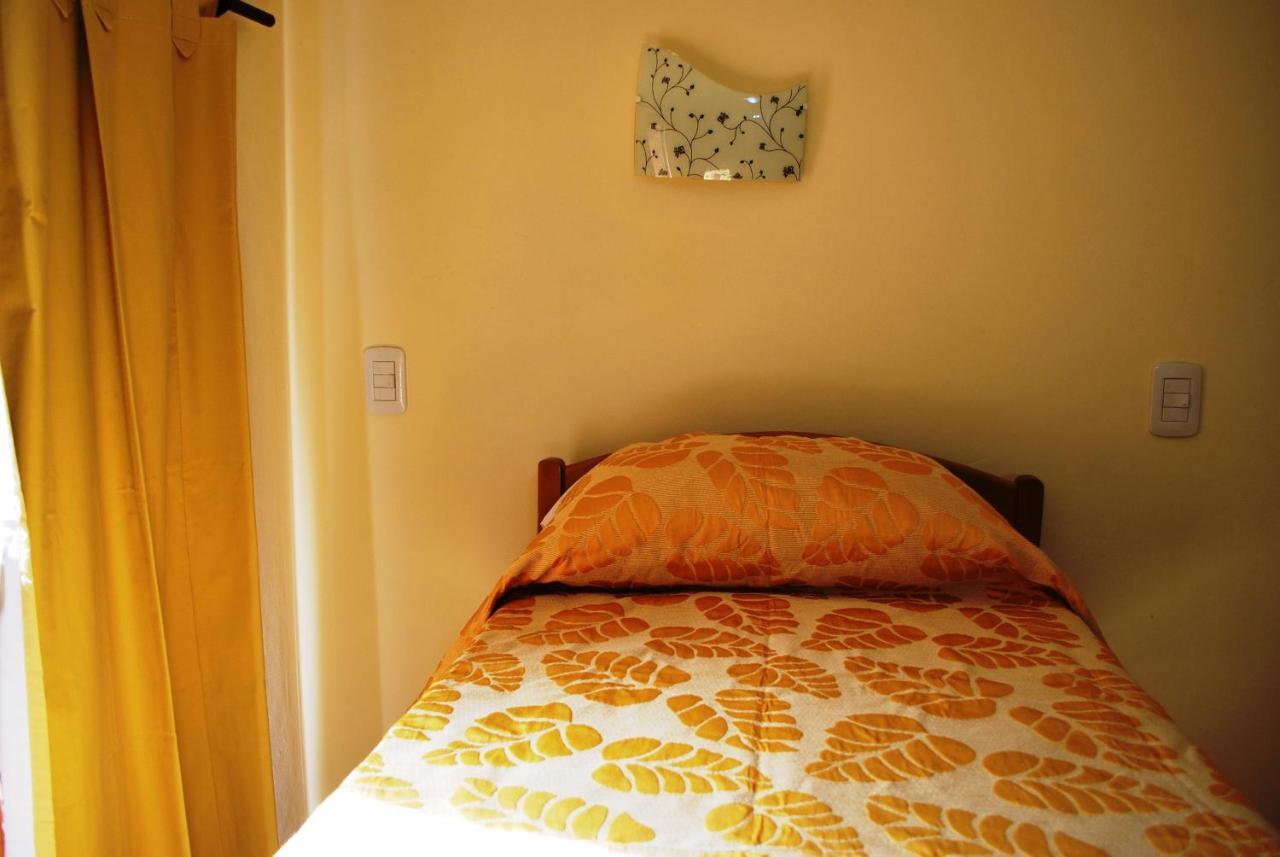 Hostel Pioneros Del Valle El Chaltén Eksteriør billede