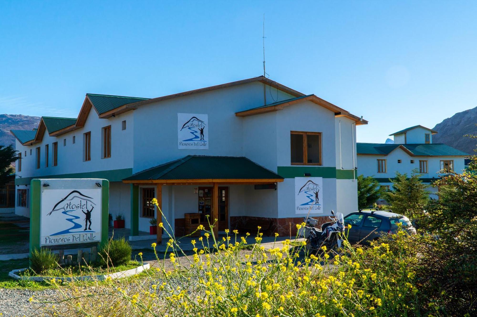 Hostel Pioneros Del Valle El Chaltén Eksteriør billede